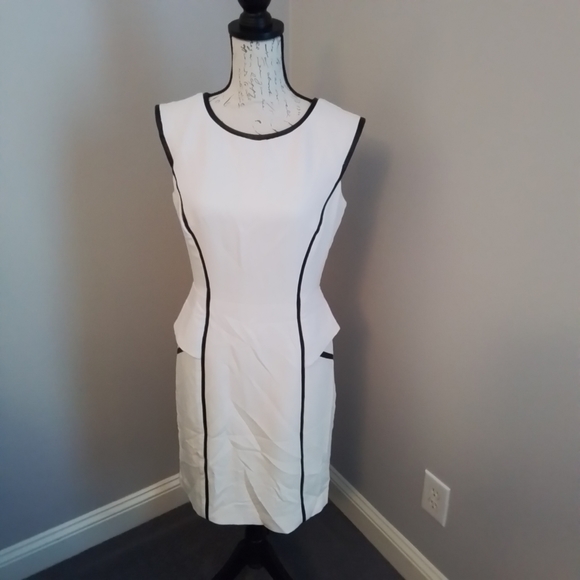 Milly Bergdorf Goodman Cream & Black Vegan Leather Trim Sheath Dress - 8 - Picture 2 of 10